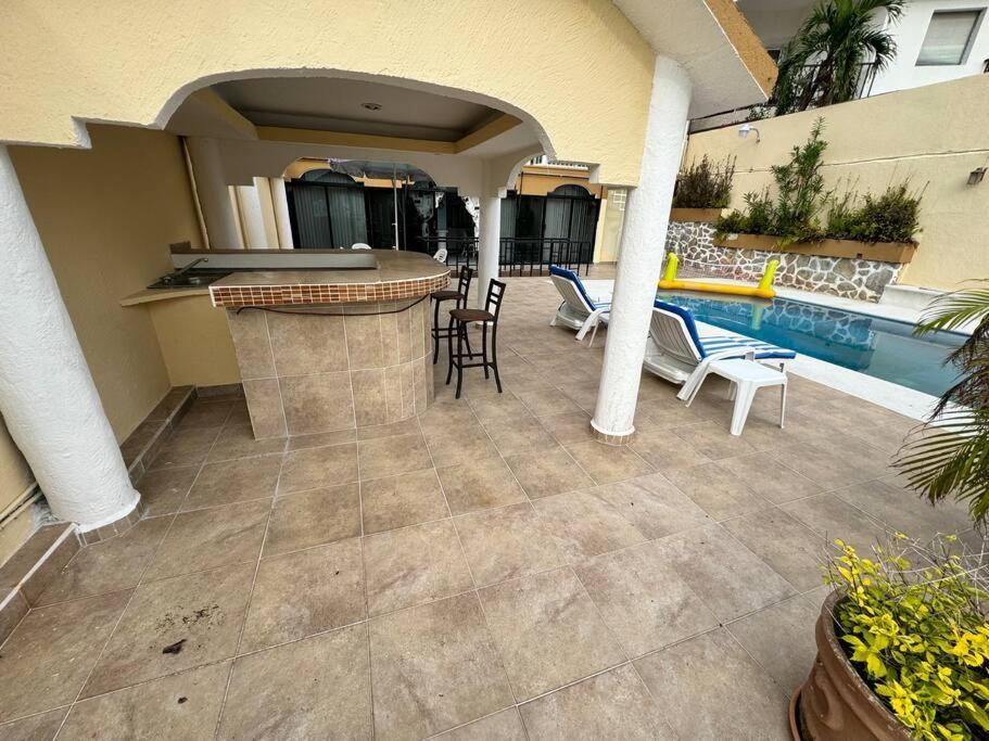 Blue Coast With Pool And Ocean View 10 To 35 P Villa Acapulco Exterior photo